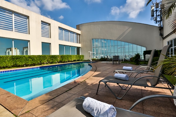 Outdoor pool, sun loungers