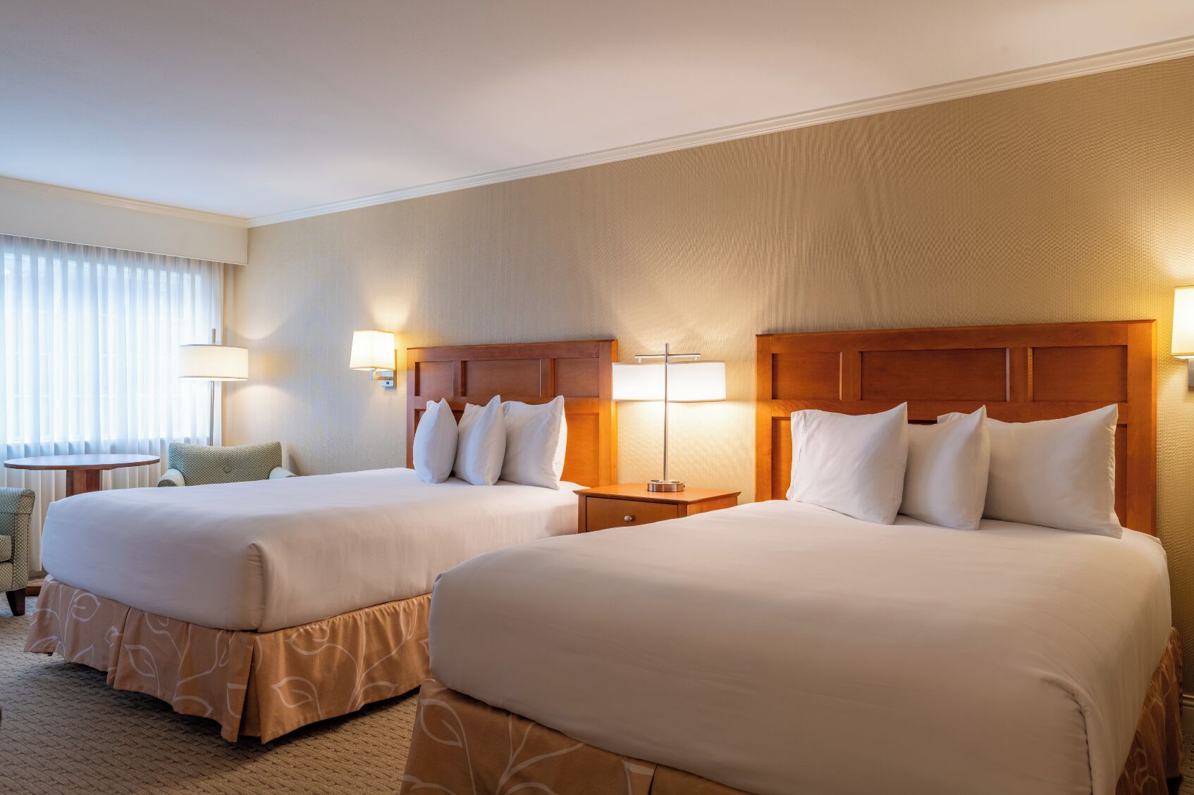 标准房, 2 张大床 | 办公桌、遮光窗帘、隔音、熨斗/熨衣板