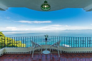 Suite, 1 King Bed | Balcony - Mar Sereno Hotel & Suites (Puerto Vallarta)