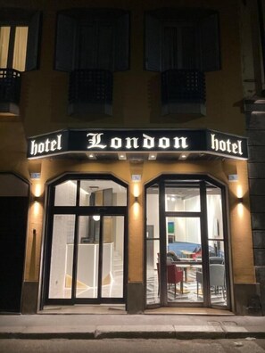 Exterior - London Hotel (Milan)