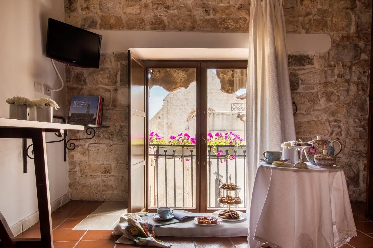 superior room, 1 double bed | bathroom | hair dryer, slippers, bidet, towels