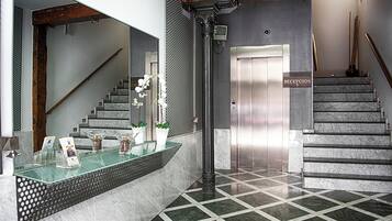 Nội thất lối vào