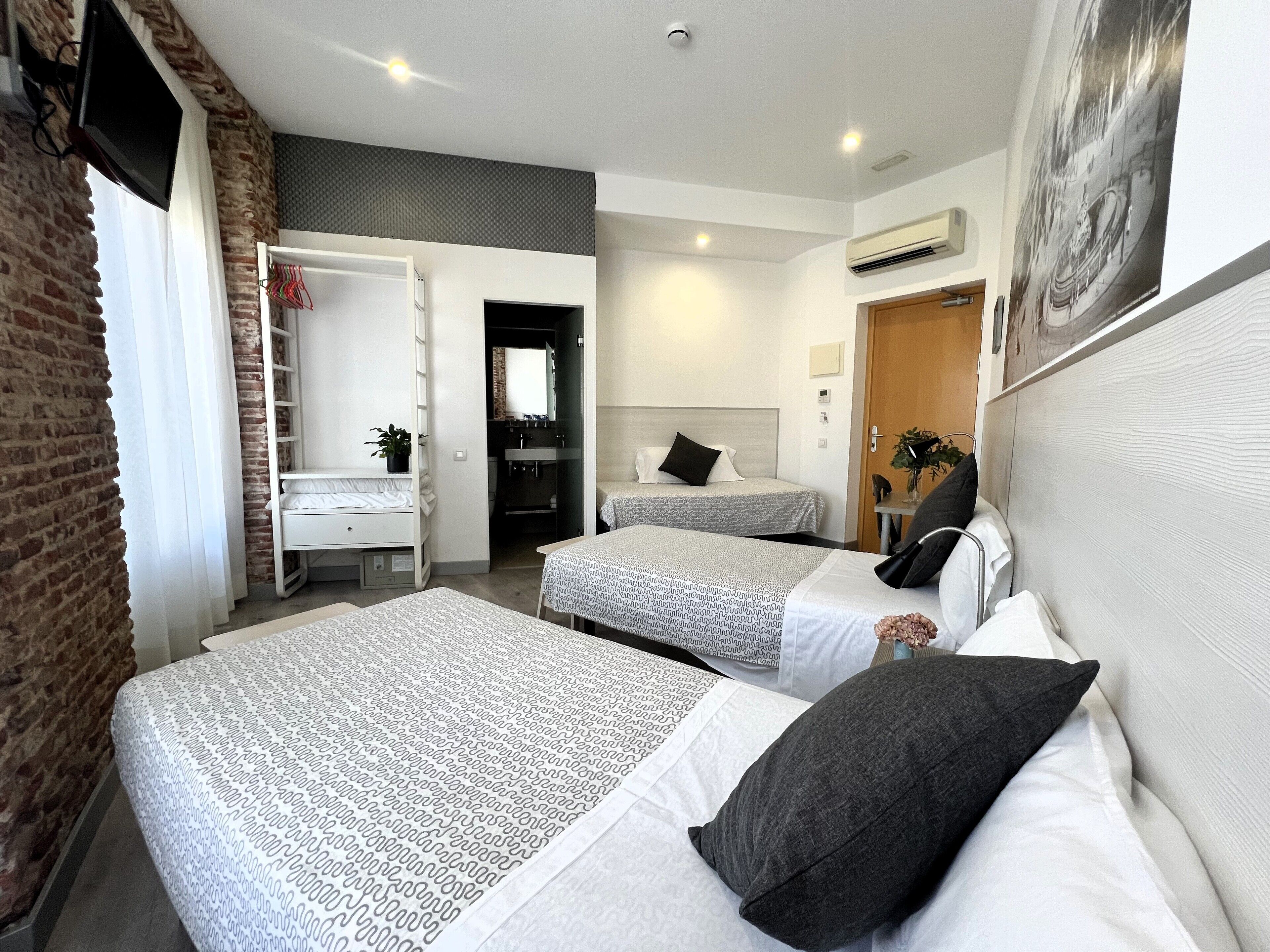 In-room safe, desk, laptop workspace, free cots/infant beds