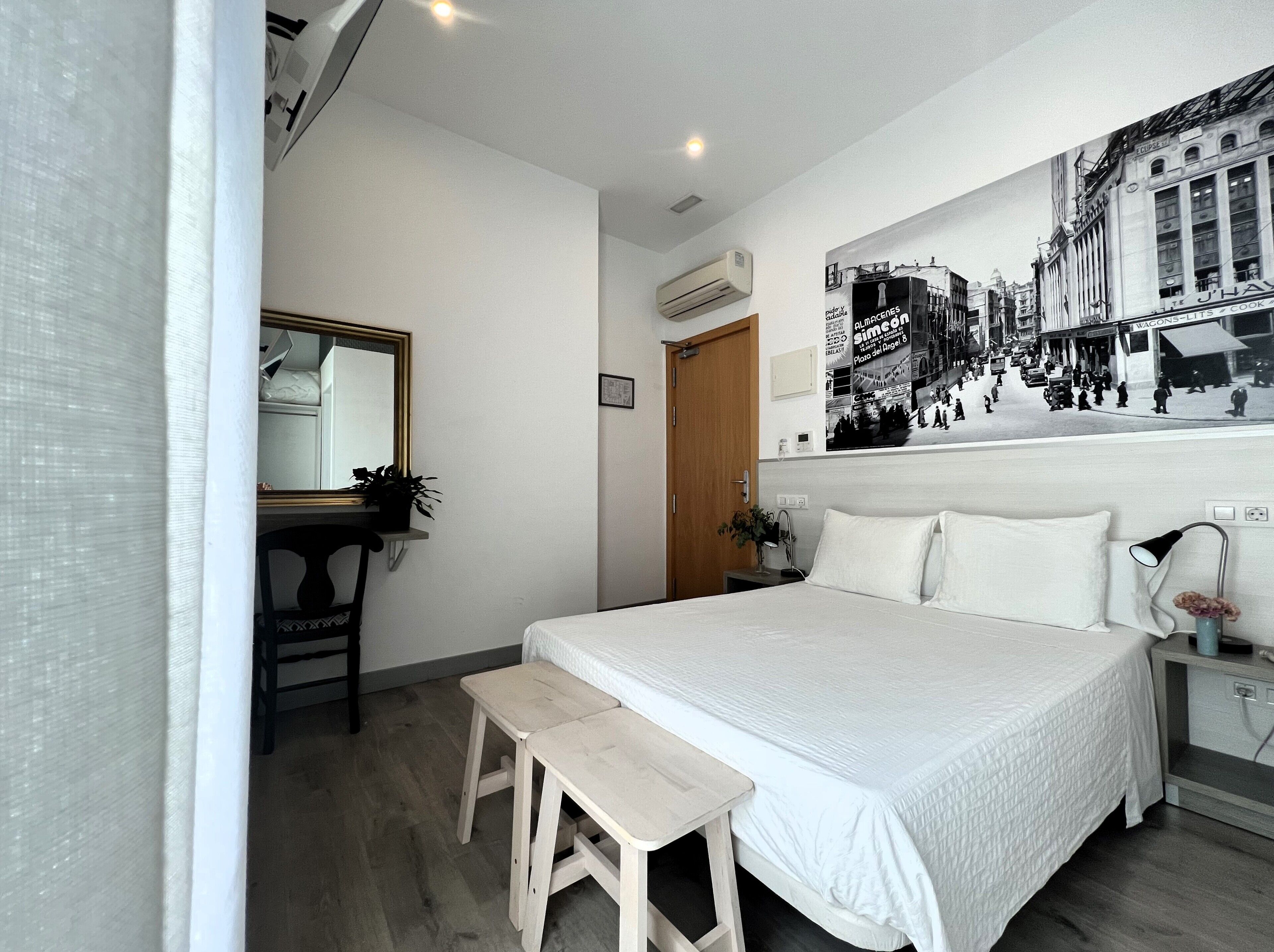 Coffres-forts dans les chambres, bureau