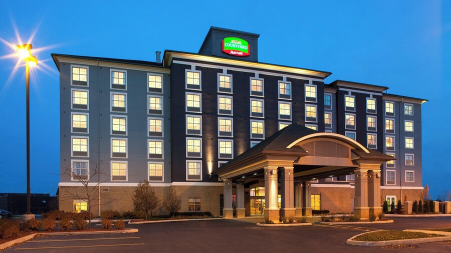 Courtyard by Marriott London