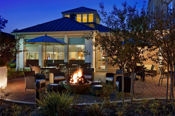Terrace/patio - Hilton Garden Inn Houston/The Woodlands (The Woodlands)