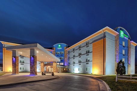 Exterior. Holiday Inn Express Casper-Interstate 25 by IHG