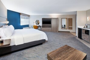 مكتب ومساحة عمل للكمبيوتر المحمول وستائر تعتيم ومكواة/لوح كي