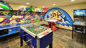 Arcade - Prestige Mountain Resort Rossland (Rossland)