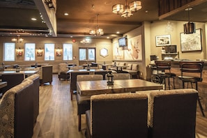 Restaurant - Prestige Mountain Resort Rossland (Rossland)