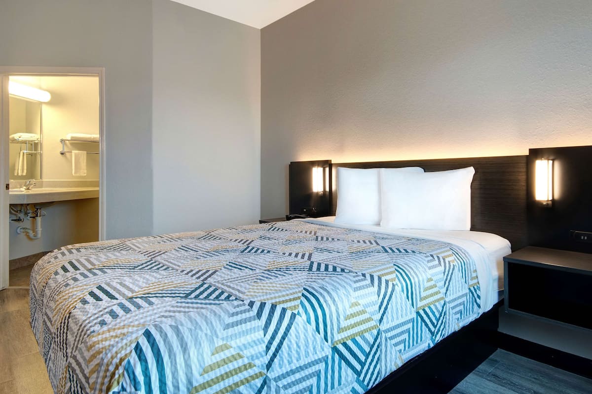 Free WiFi, bed sheets, alarm clocks