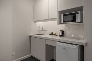 Studio Standard, 1 grand lit | Cuisine privée