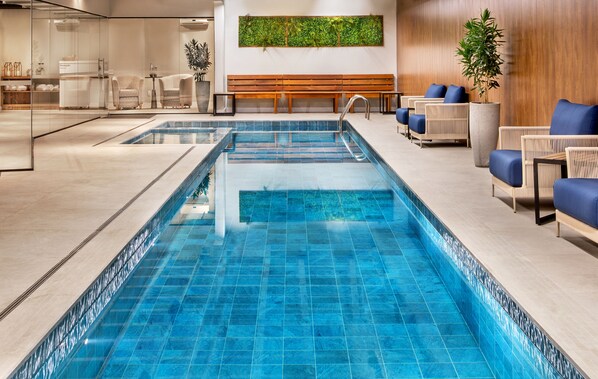 Indoor pool, pool loungers