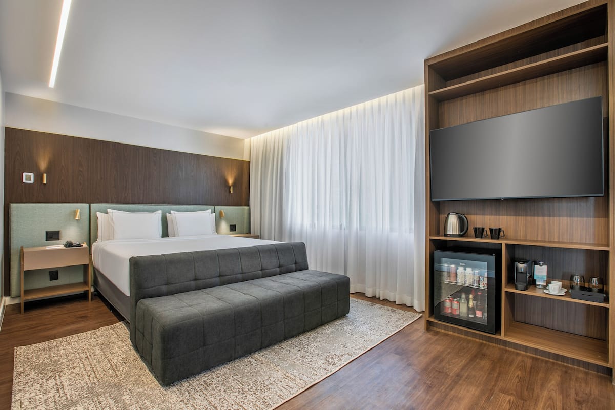 Suite | 1 Schlafzimmer, Minibar, Zimmersafe, Verdunkelungsvorhänge