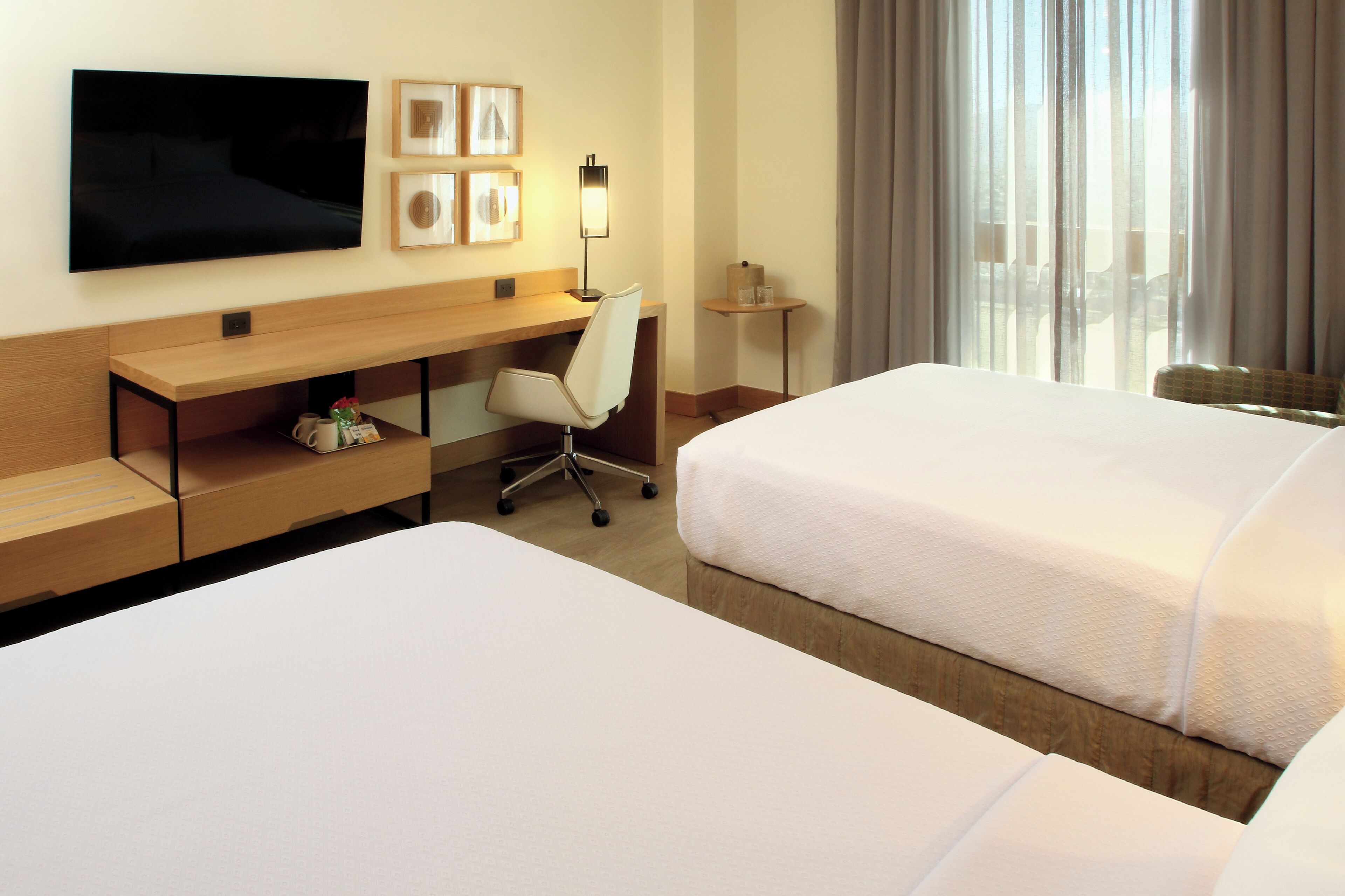 Habitación estándar, 2 camas matrimoniales | Ropa de cama de alta calidad y edredón 