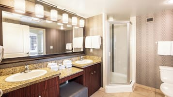 Family Suite, 2 Bedrooms | Bathroom | Free toiletries, hair dryer, towels