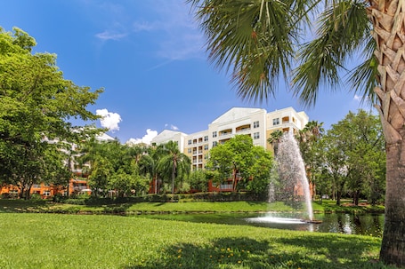Lago. Vacation Village at Weston, Fort Lauderdale
