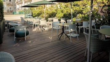 Sun deck
