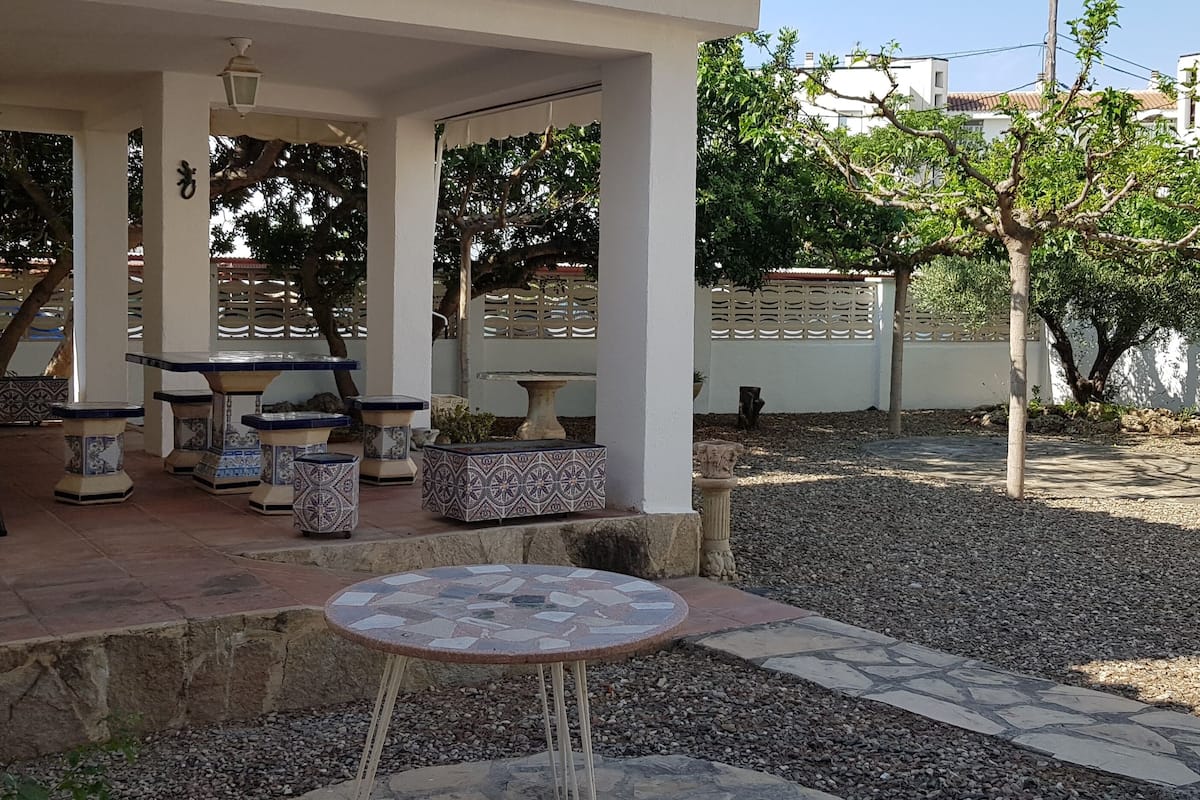 Chalet 5/10 | In-room safe, free WiFi, bed sheets