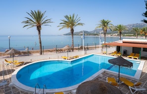 Pool - Medplaya Vistamar Costa Dorada (Vandellos i l'Hospitalet de l'Infant)