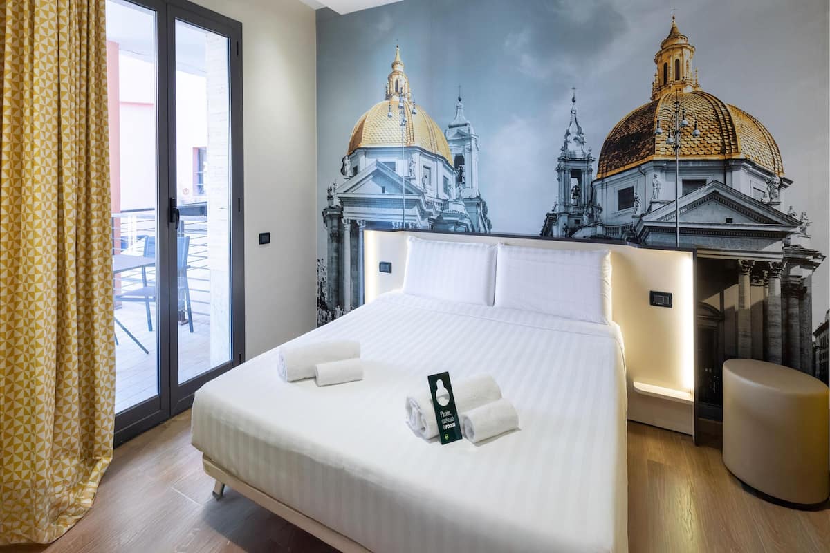 In-room safe, desk, soundproofing, iron/ironing board