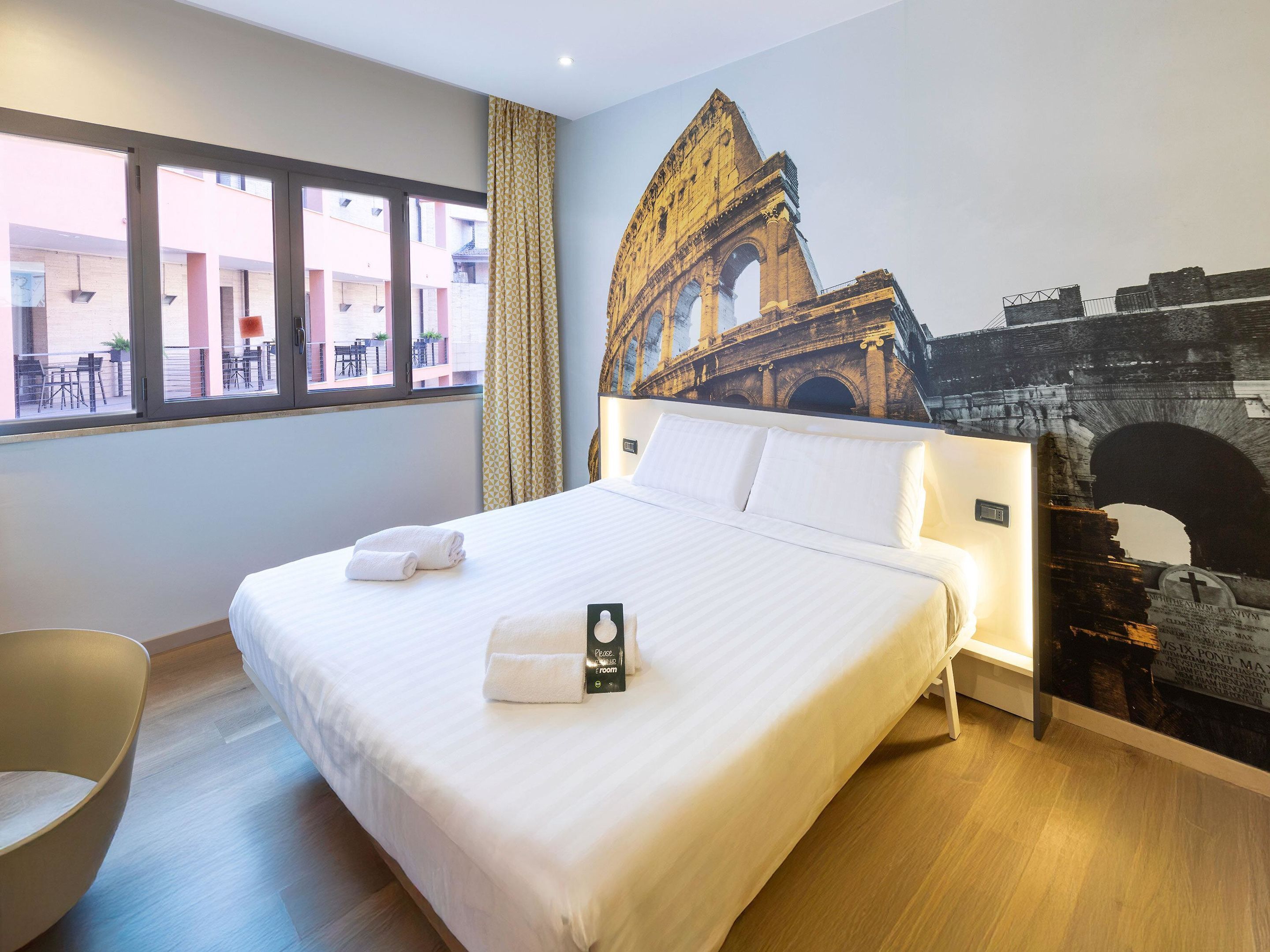 In-room safe, desk, soundproofing, iron/ironing board