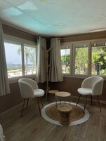 套房, 2 间卧室, 连通房 (Cottage) | 1 多间卧室、加厚床垫、客房内保险箱、办公桌