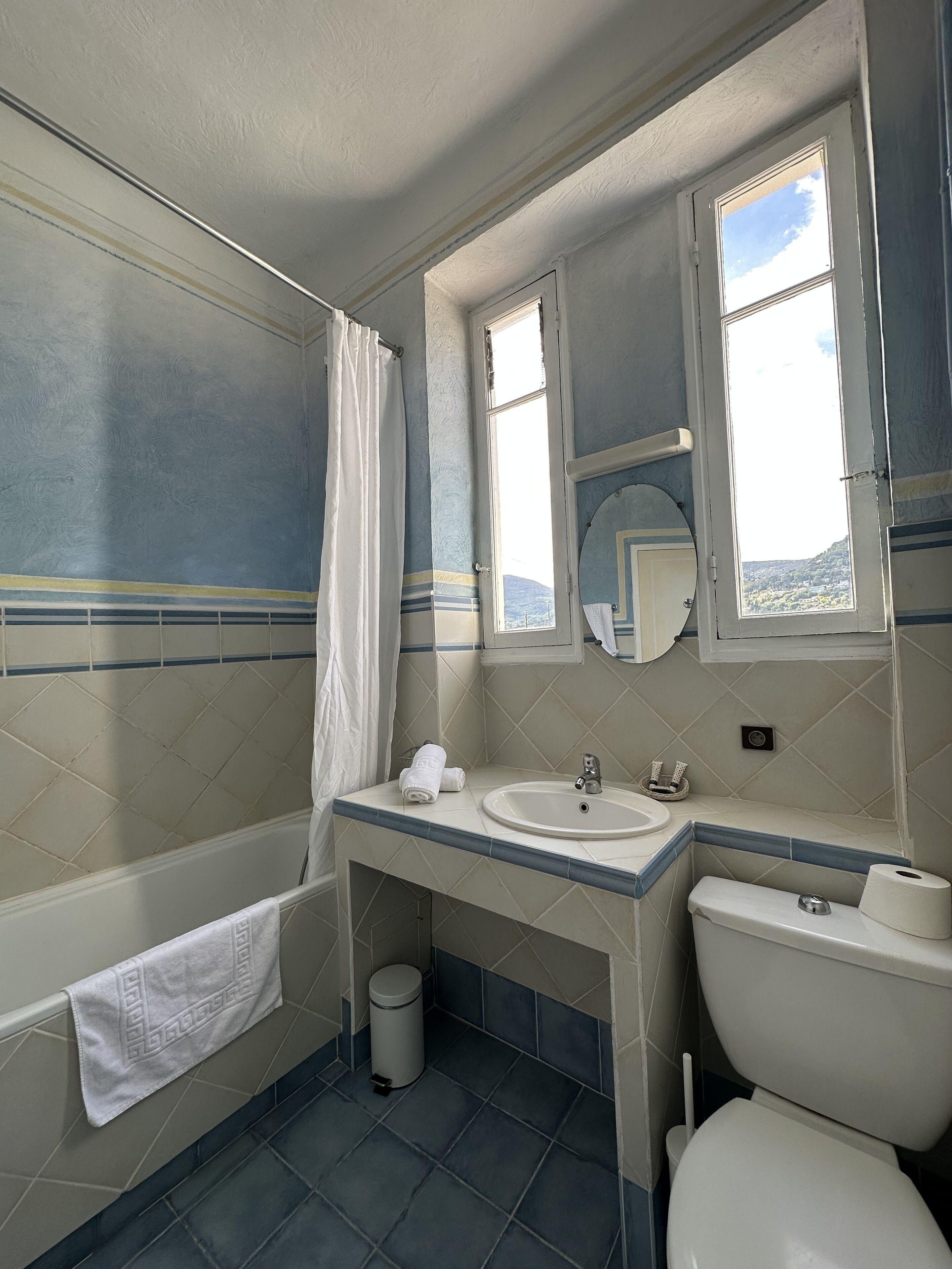double room, balcony | bathroom | shower, free toiletries, hair dryer, towels