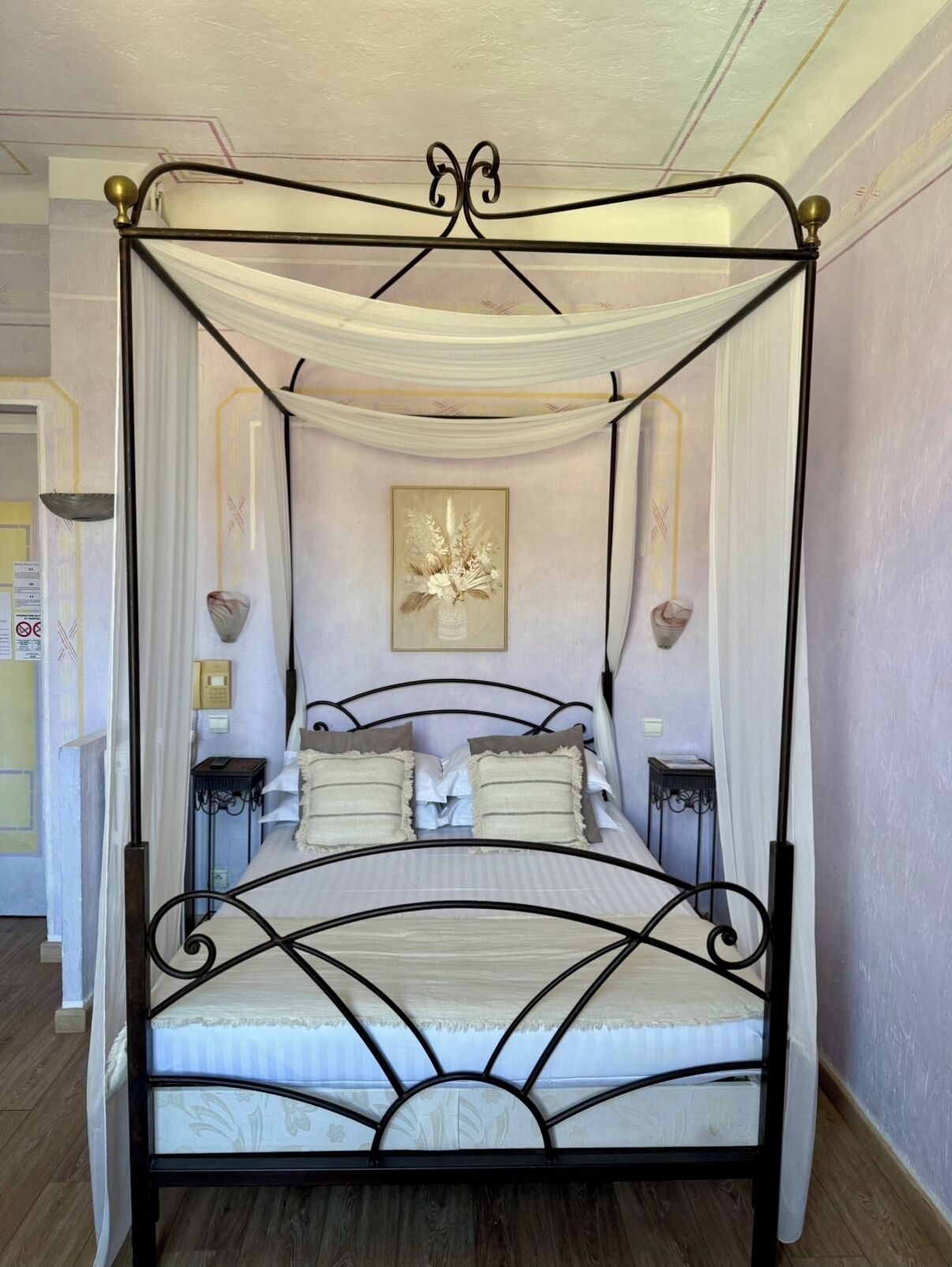 double room, balcony | 1 bedroom, pillow-top beds, in-room safe, desk