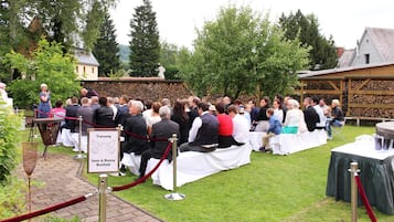 Außenbereich für Hochzeiten
