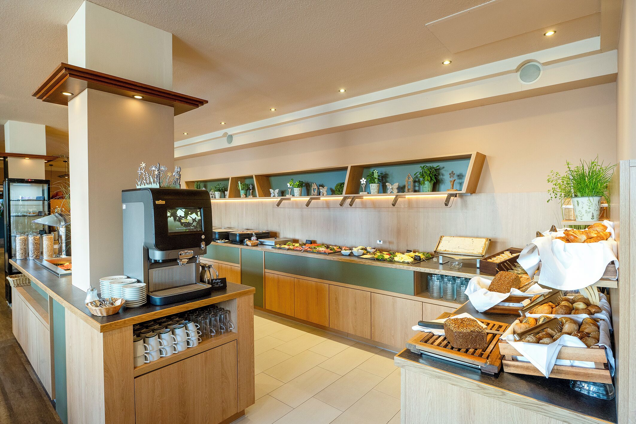 Daily buffet breakfast for a fee