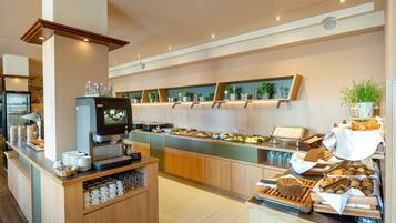 Daily buffet breakfast for a fee