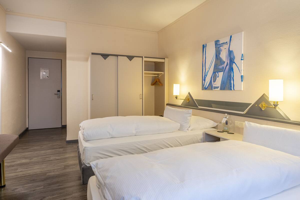 comfort double room | 1 bedroom, premium bedding, in-room safe, desk