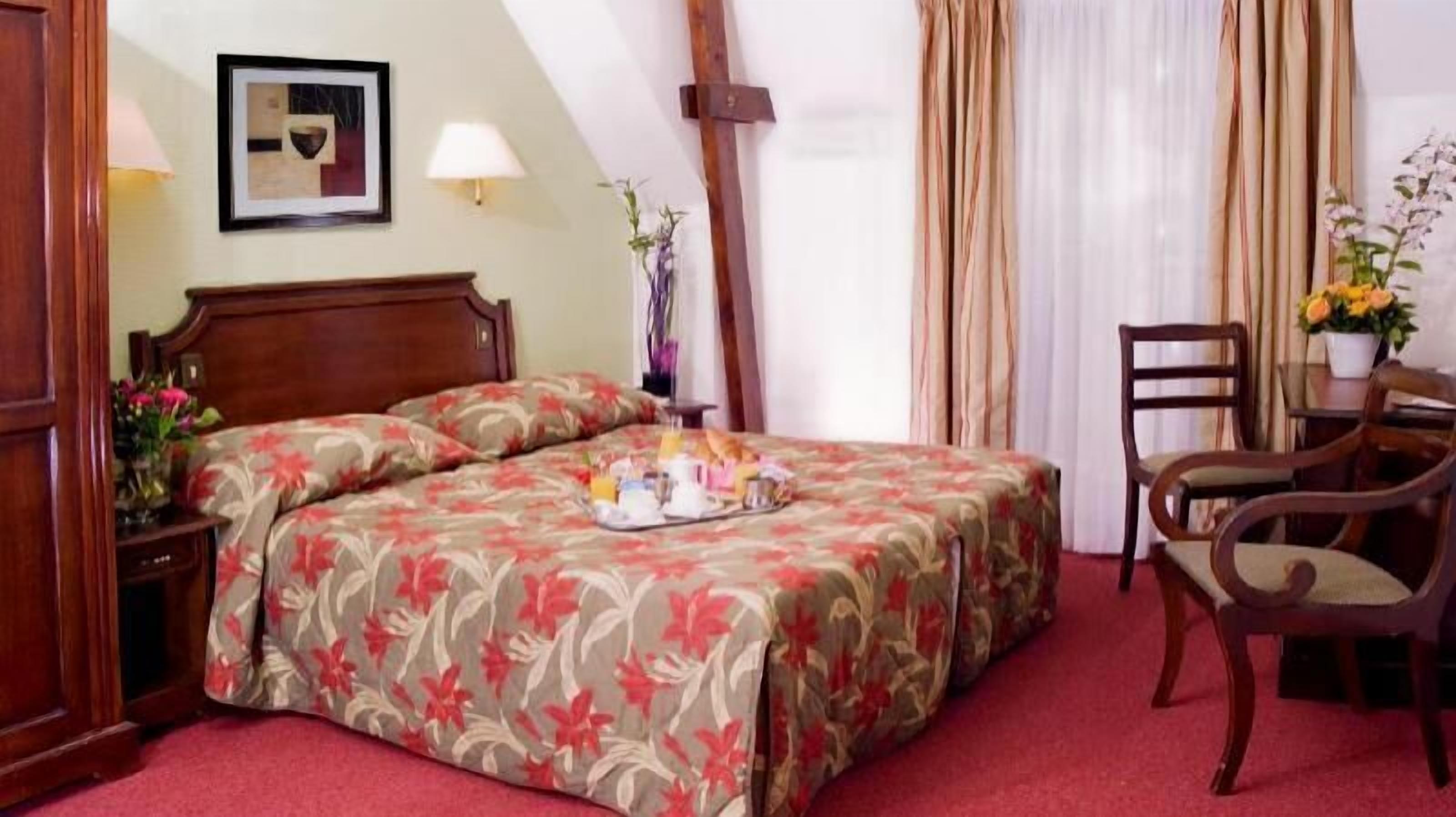 Coffres-forts dans les chambres, bureau, chambres insonorisées