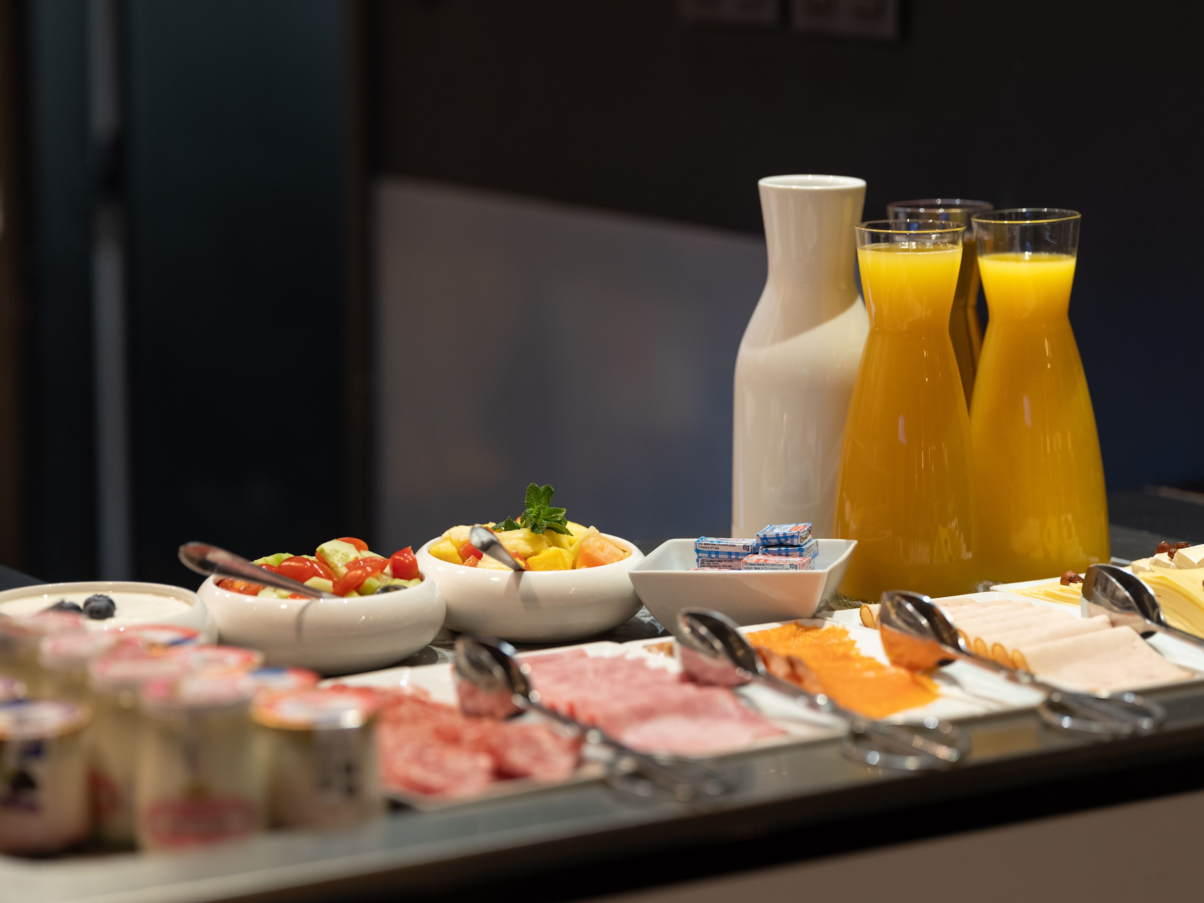 daily buffet breakfast (eur 19 per person)