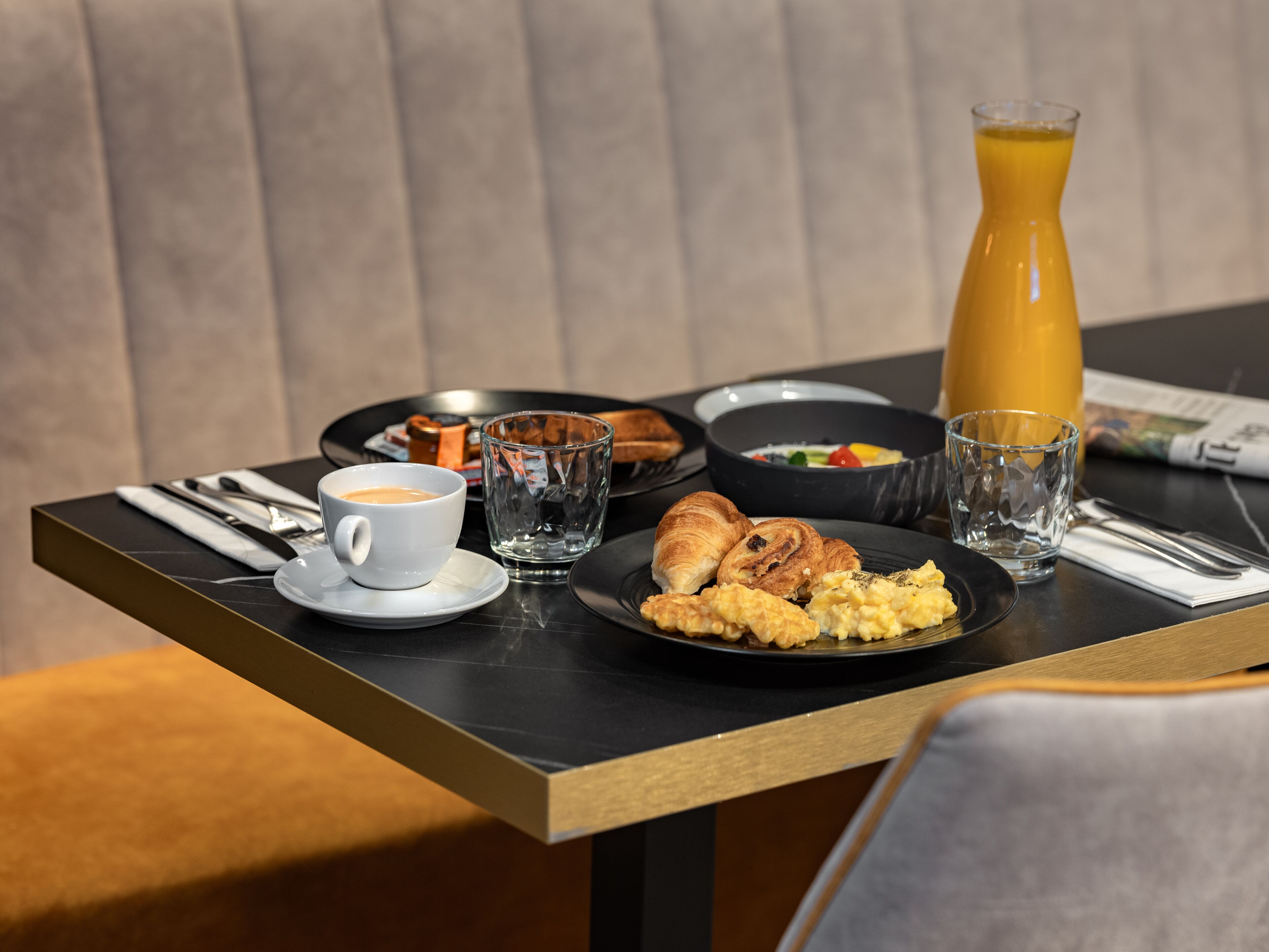daily buffet breakfast (eur 19 per person)