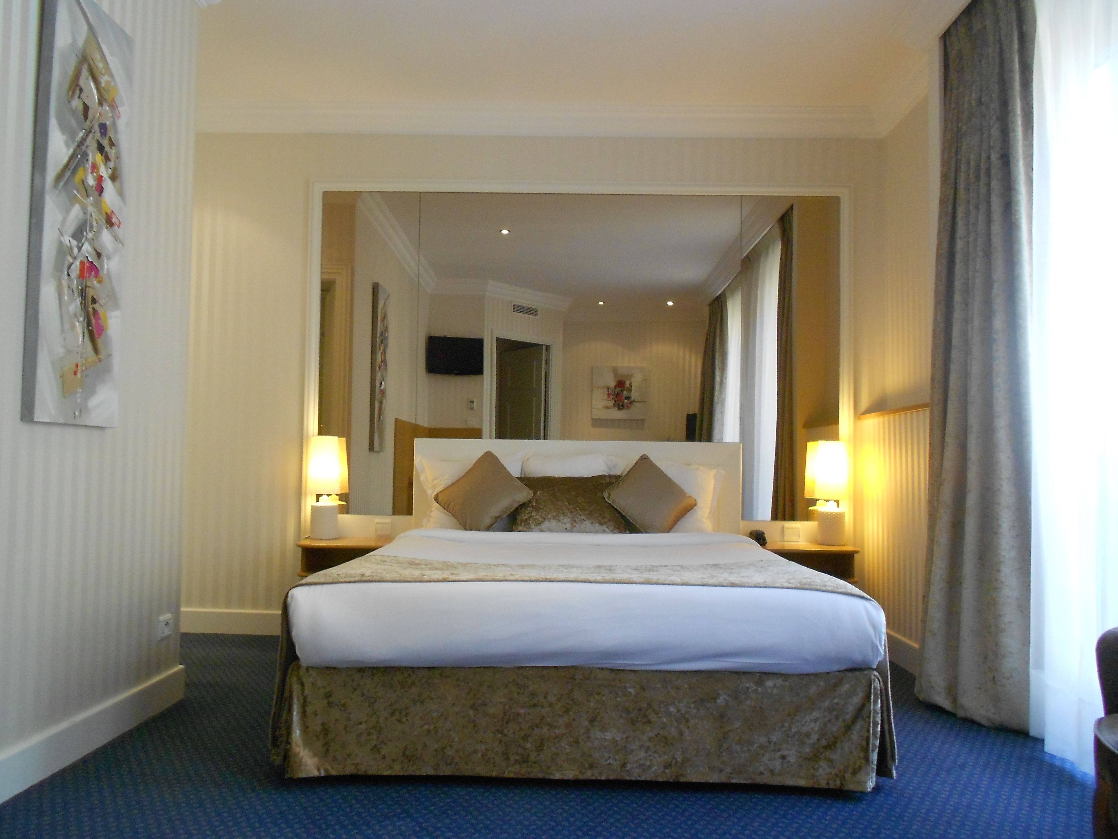 double or twin room (elegance) | in-room safe, desk, blackout curtains, soundproofing