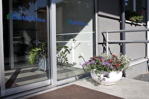Property entrance - Ecotel Vilnius (Vilnius)