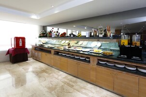 Daily buffet breakfast (EUR 7 per person)
