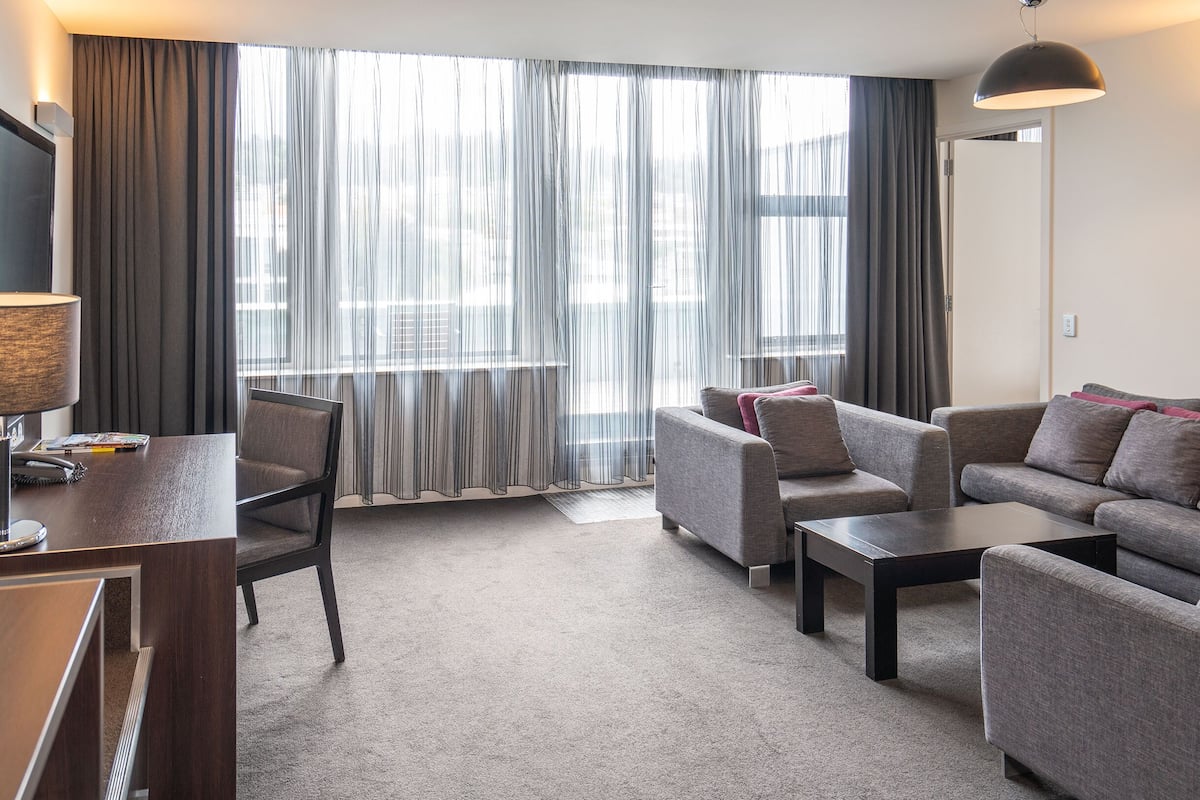 executive suite, 1 bedroom | view from room