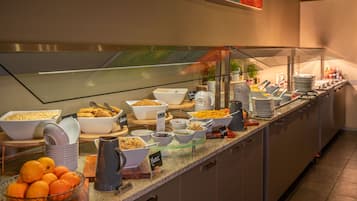Bữa sáng buffet hàng ngày (36.00 NZD/mỗi người)