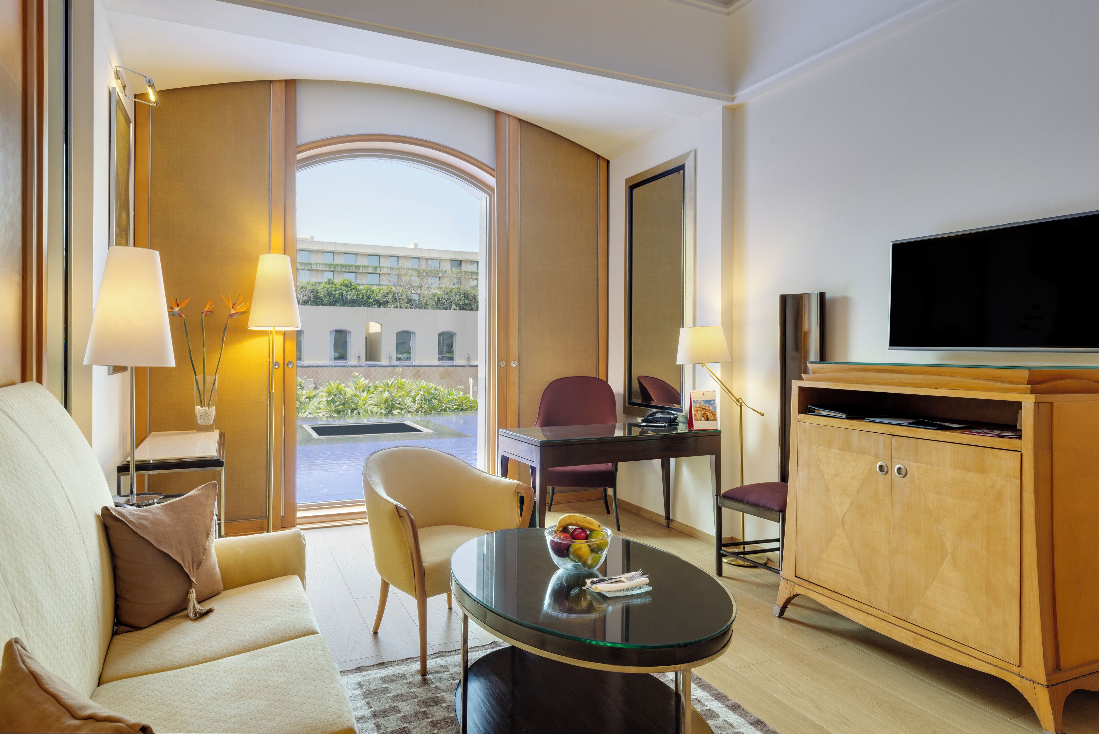 エグゼクティブ スイート | 高級寝具、ミニバー、セーフティボックス (室内)、客室ごとに異なる装飾