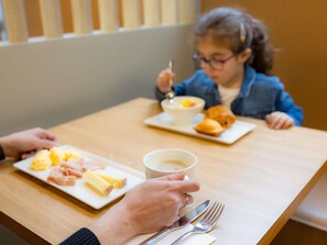 Daily buffet breakfast for a fee - ibis Besançon Centre La City (Besancon)