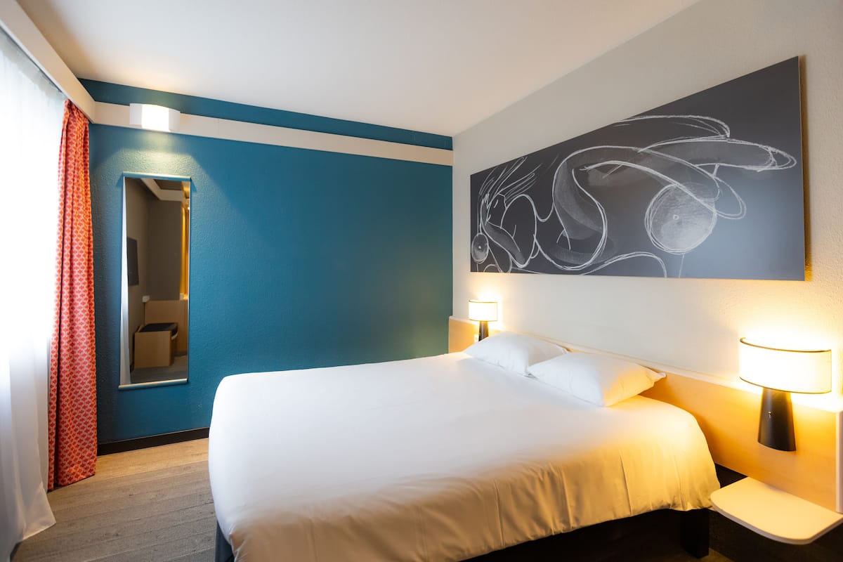 Comfort Double Room, 1 Double Bed | Desk, laptop workspace, blackout curtains, soundproofing