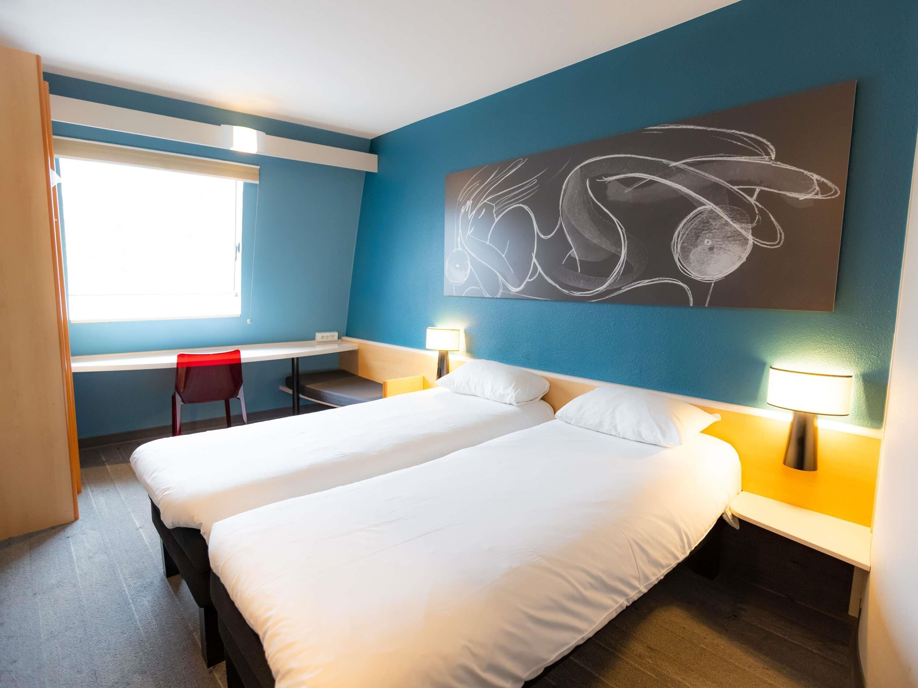 Chambre Standard, 2 lits une place