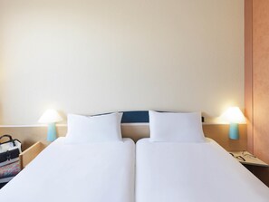 Chambre, 2 lits une place