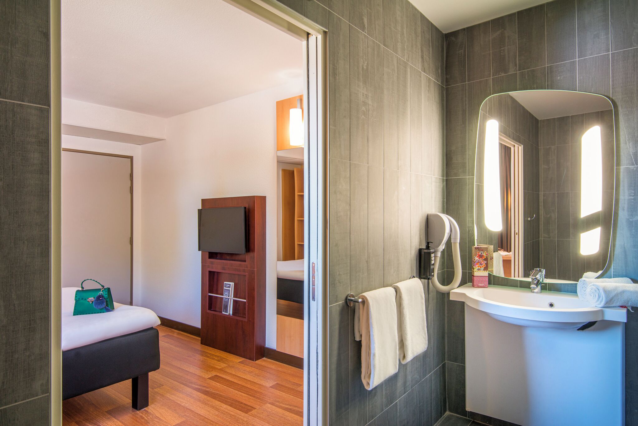 Standaard kamer, 2 eenpersoonsbedden | Badkamer
