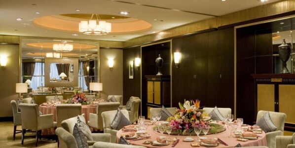 Daily buffet breakfast for a fee - Sofitel Chengdu Taihe (Chengdu)