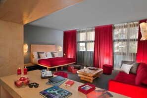 Junior Suite | Premium bedding, minibar, in-room safe, desk