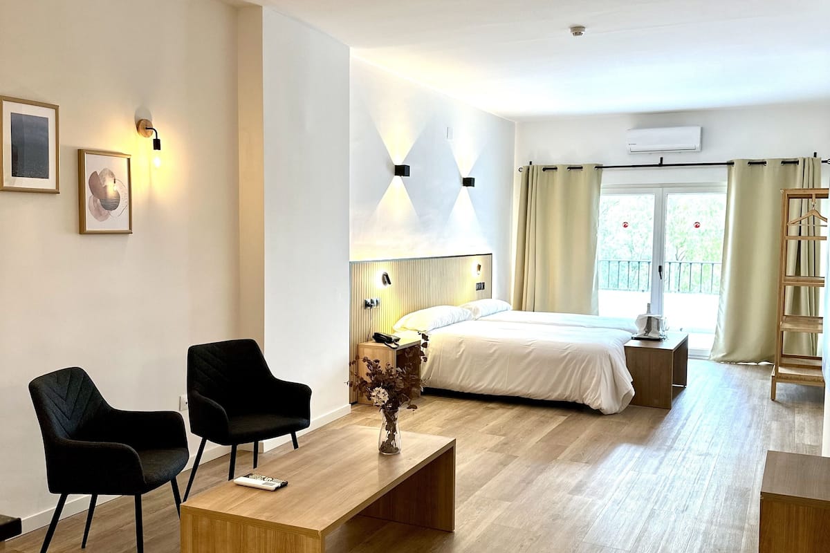 Premium Studio, Terrace, Sea View (2 people) | Hypo-allergenic bedding available, in-room safe, blackout drapes